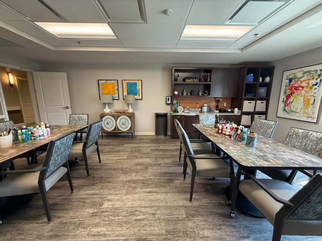 Alamar Senior Living Activity Room