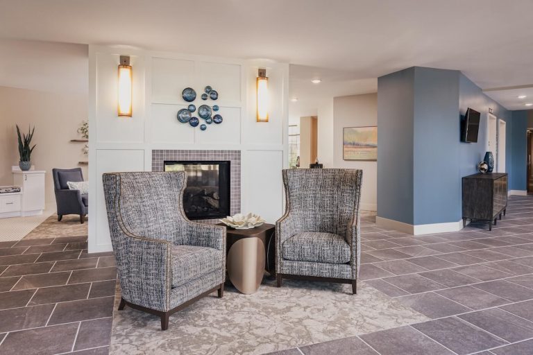 The Wellington at North Bend Crossing - Vista Interior Common Area